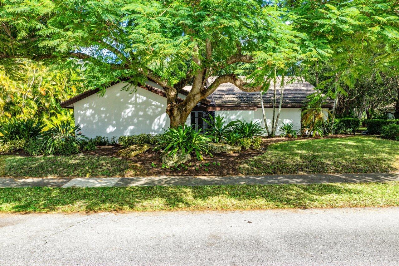 2423 Timbercreek Circle Northwest Boca Raton, FL 33431 - Photo 44 of 50 043-2423TimbercreekCircleNorthwest-BocaR