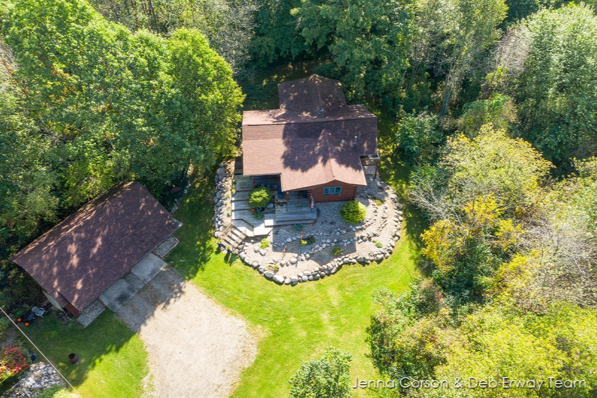 8501 Keller Road Delton, MI 49046 - Photo 20 of 30 IMG_1019
