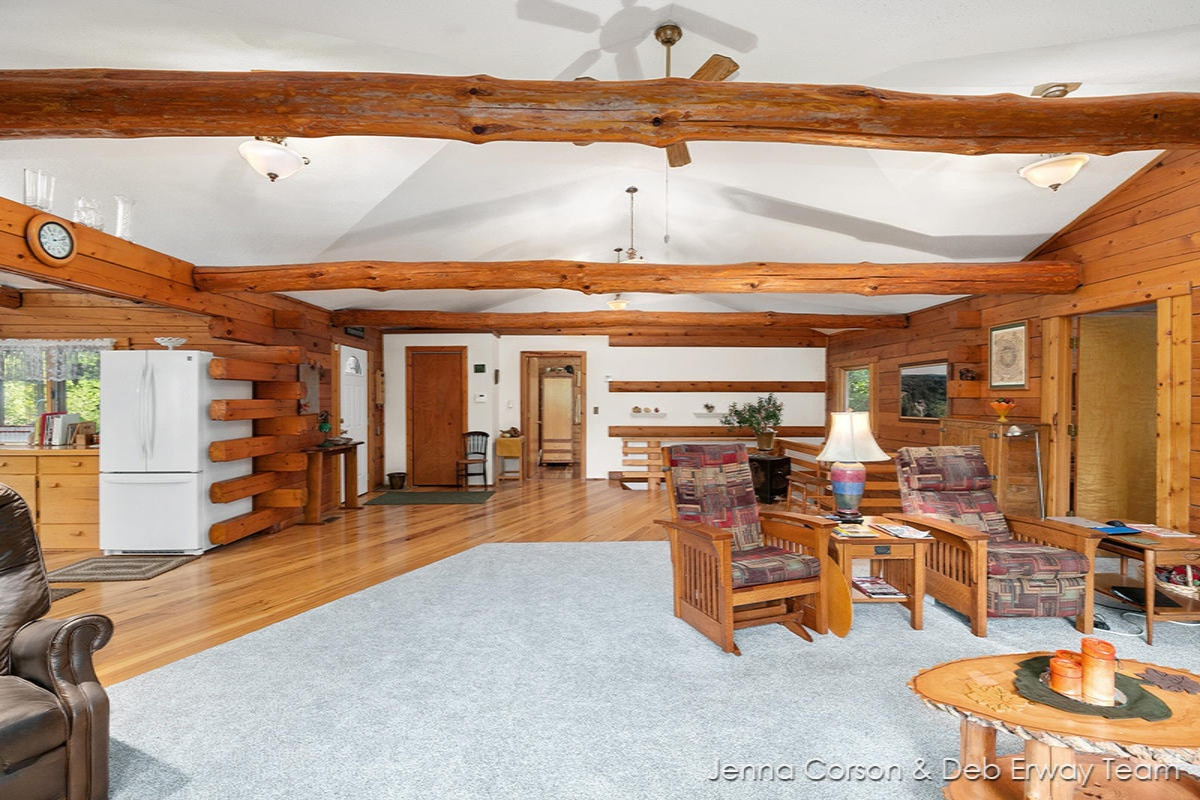 8501 Keller Road Delton, MI 49046 - Photo 5 of 30 IMG_1004