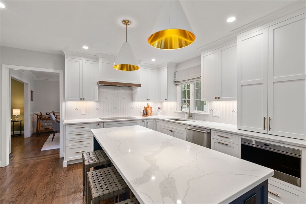 153 Valley Road Needham, MA 02492 - Photo 6 of 35 Gallery Image 6