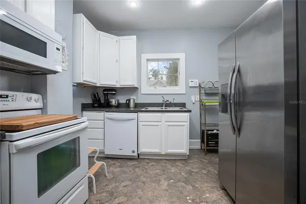 $445,000 | 206 West Wisconsin Avenue, DeLand, FL 32720
