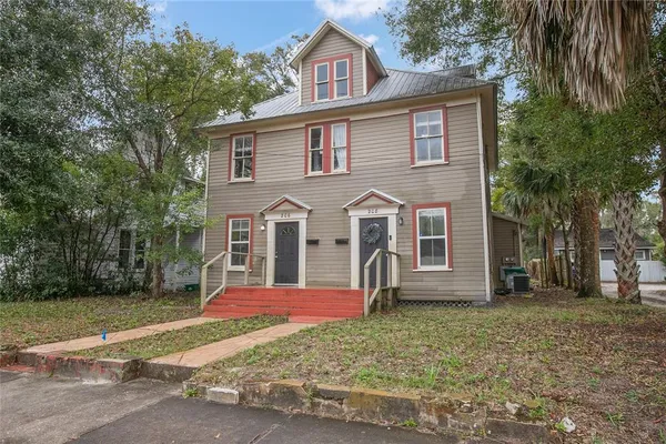 $445,000 | 206 West Wisconsin Avenue, DeLand, FL 32720