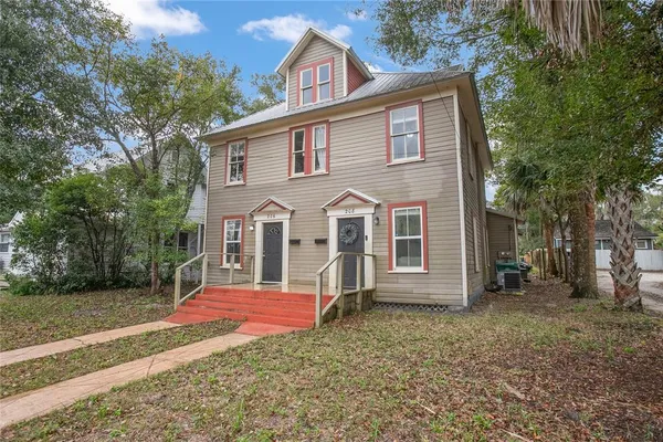 $445,000 | 206 West Wisconsin Avenue, DeLand, FL 32720