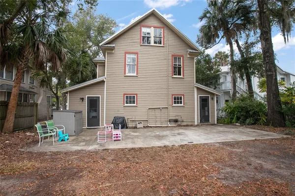 $445,000 | 206 West Wisconsin Avenue, DeLand, FL 32720