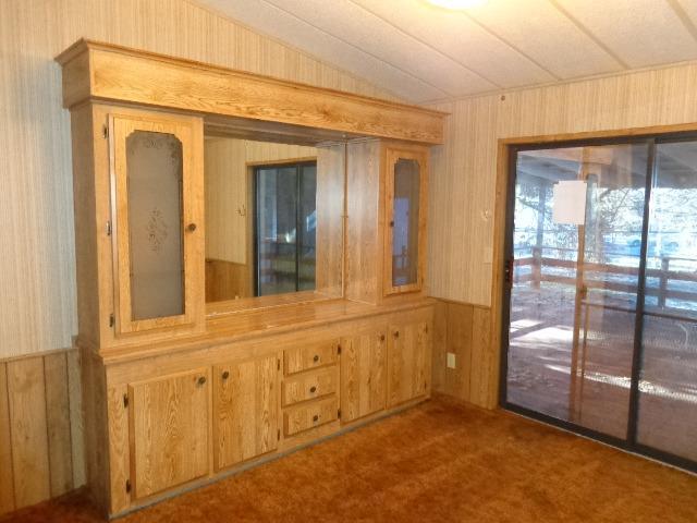 14220 Upper Applegate Road Jacksonville, OR 97530 - Photo 16 of 19 an entryway with wooden floor