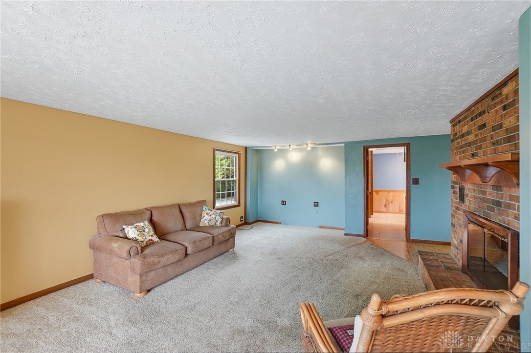 5945 Spring Creek-Stringtown Road Piqua, OH 45356 - Photo 8 of 48 Gallery Image 8