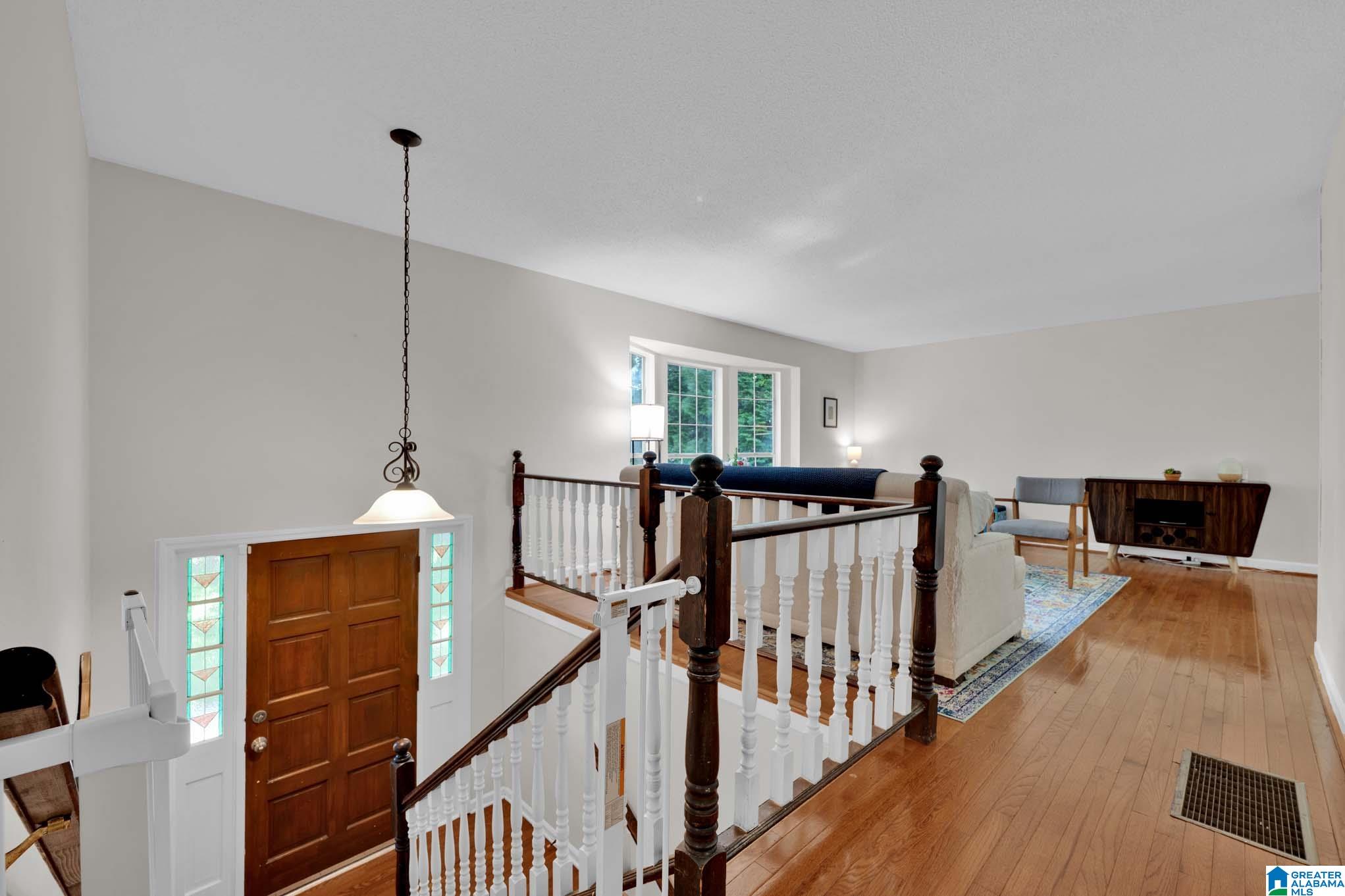 659 Ridge Top Circle Birmingham, AL 35206 - Photo 5 of 42 Gallery Image 5