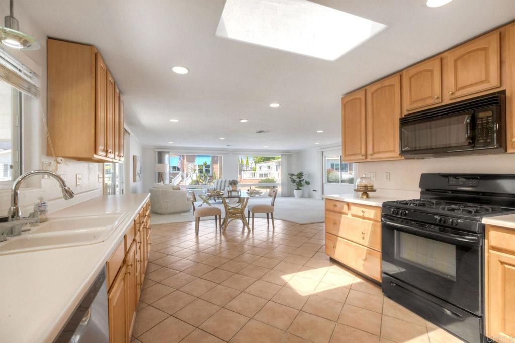 6610 Easy Street Carlsbad, CA 92011 - Photo 48 of 89