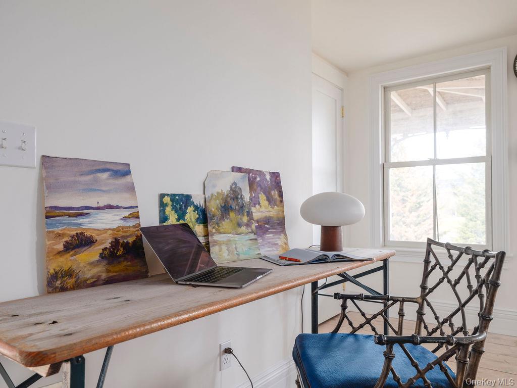 7220 Main Road East Marion, NY 11939 - Photo 24 of 44