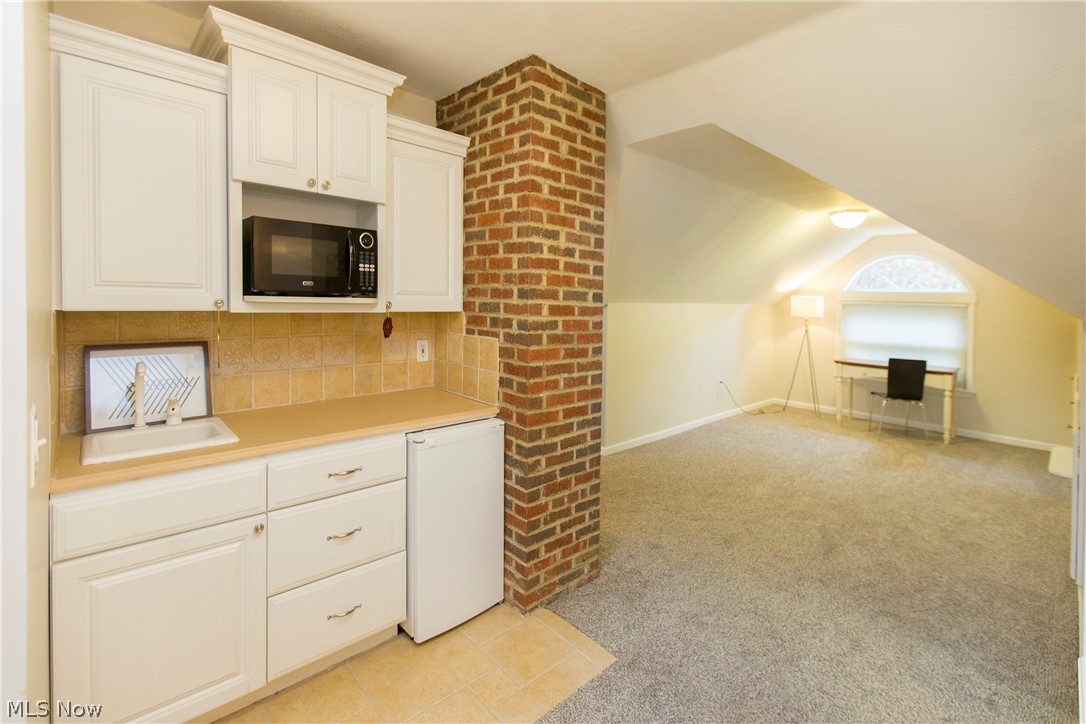21864 Eaton Road Cleveland, OH 44126 - Photo 18 of 33 Gallery Image 18