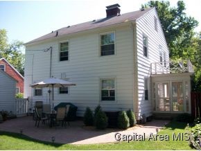 525 Rosedale Boulevard Jacksonville, IL 62650 - Photo 10 of 12 Gallery Image 10