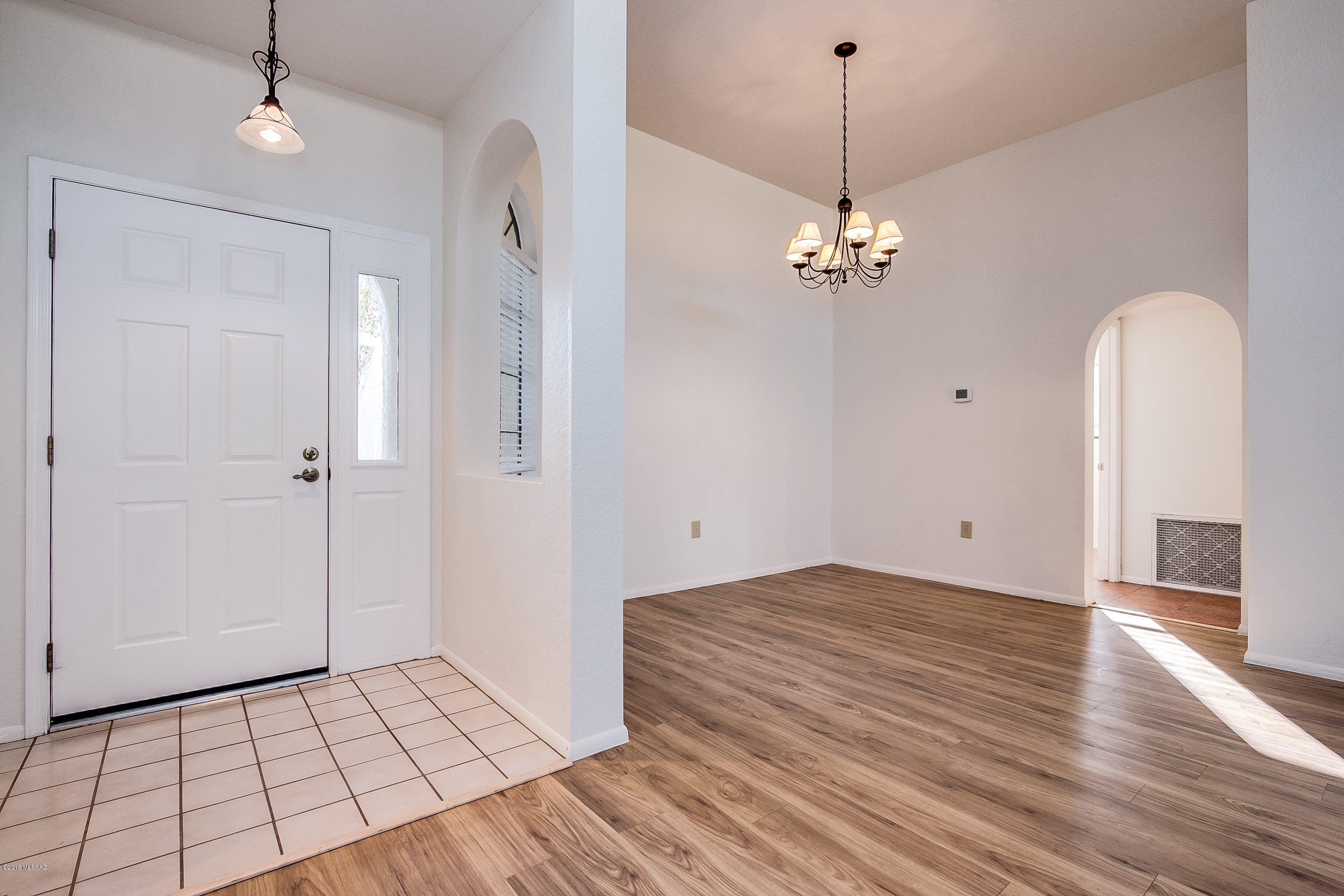 14307 North Rusty Gate Trail Oro Valley, AZ 85755 - Photo 5 of 42