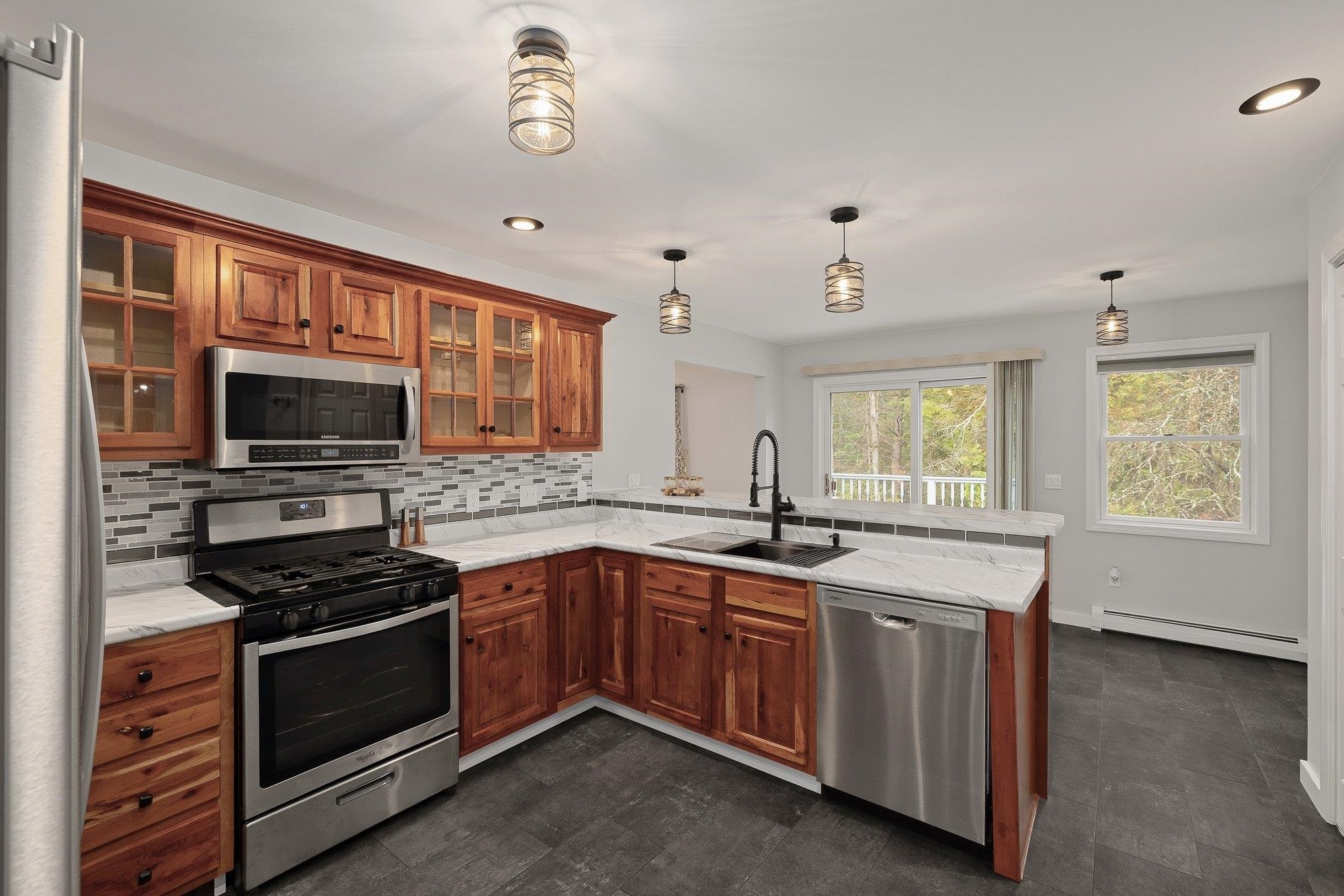 62 Woodsedge Road Morristown, VT 05661 - Photo 6 of 25