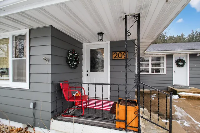 $320,000 | 209 West Chestnut Street, Pardeeville, WI 53954