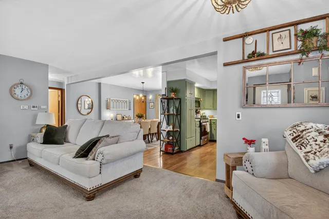 $320,000 | 209 West Chestnut Street, Pardeeville, WI 53954