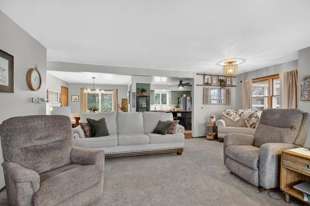 $320,000 | 209 West Chestnut Street, Pardeeville, WI 53954