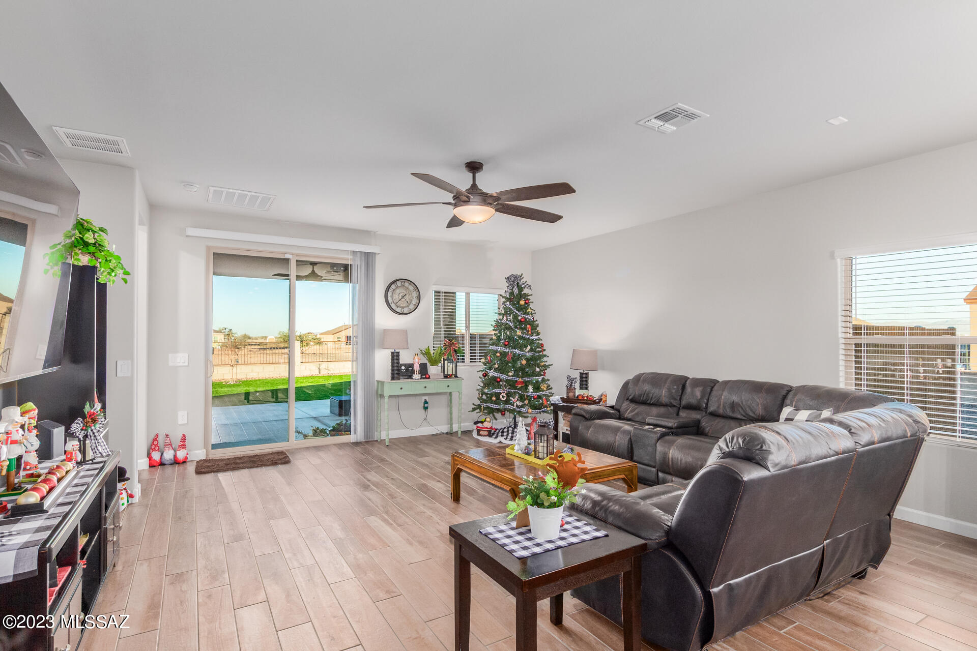 17162 West Gatling Road Marana, AZ 85653 - Photo 8 of 34
