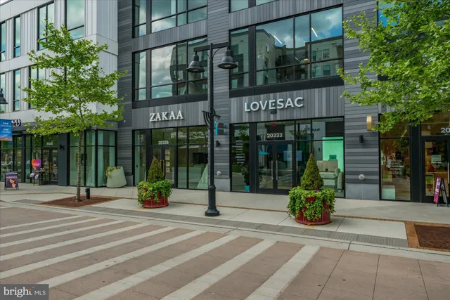 $1,149,000 | 20305 Savin Hill Drive, Ashburn, VA 20147