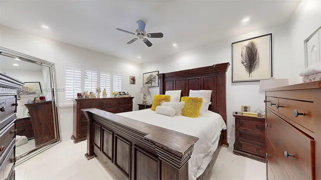 $4,000 | 16247 Southwest 92nd Terrace, Unit A, Miami, FL 33196