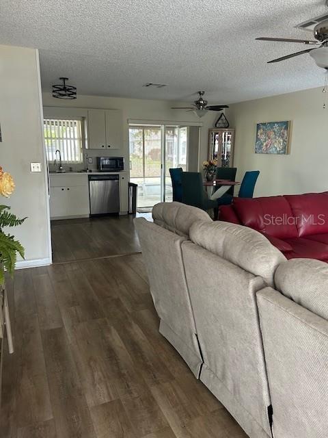 9748 Southwest 97th Street Ocala, FL 34481 - Photo 3 of 16