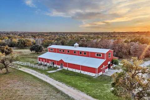 $7,800,000 | 900 Farm To Market 1948, Brenham, TX 77833