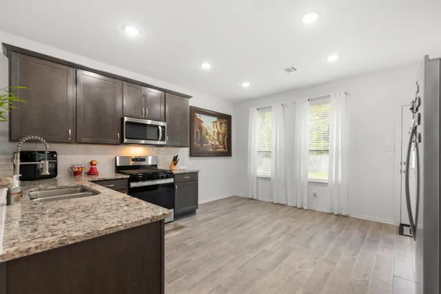 $290,000 | 14427 Sunny Bend Way, Conroe, TX 77303