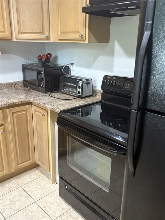 31 Edward Road, Unit SINGLE FAM Newton, MA 02465 - Photo 5 of 21