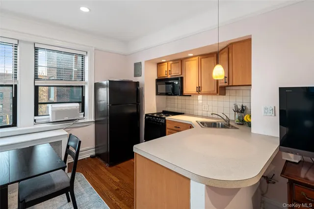 $195,000 | 1 Franklin Avenue, Unit 4G, White Plains, NY 10601