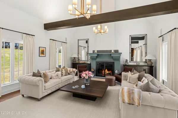 $4,495,000 | 6 Carpenters Brook Road, Greenwich, CT 06831