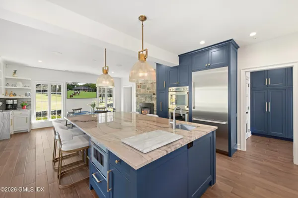 $4,495,000 | 6 Carpenters Brook Road, Greenwich, CT 06831