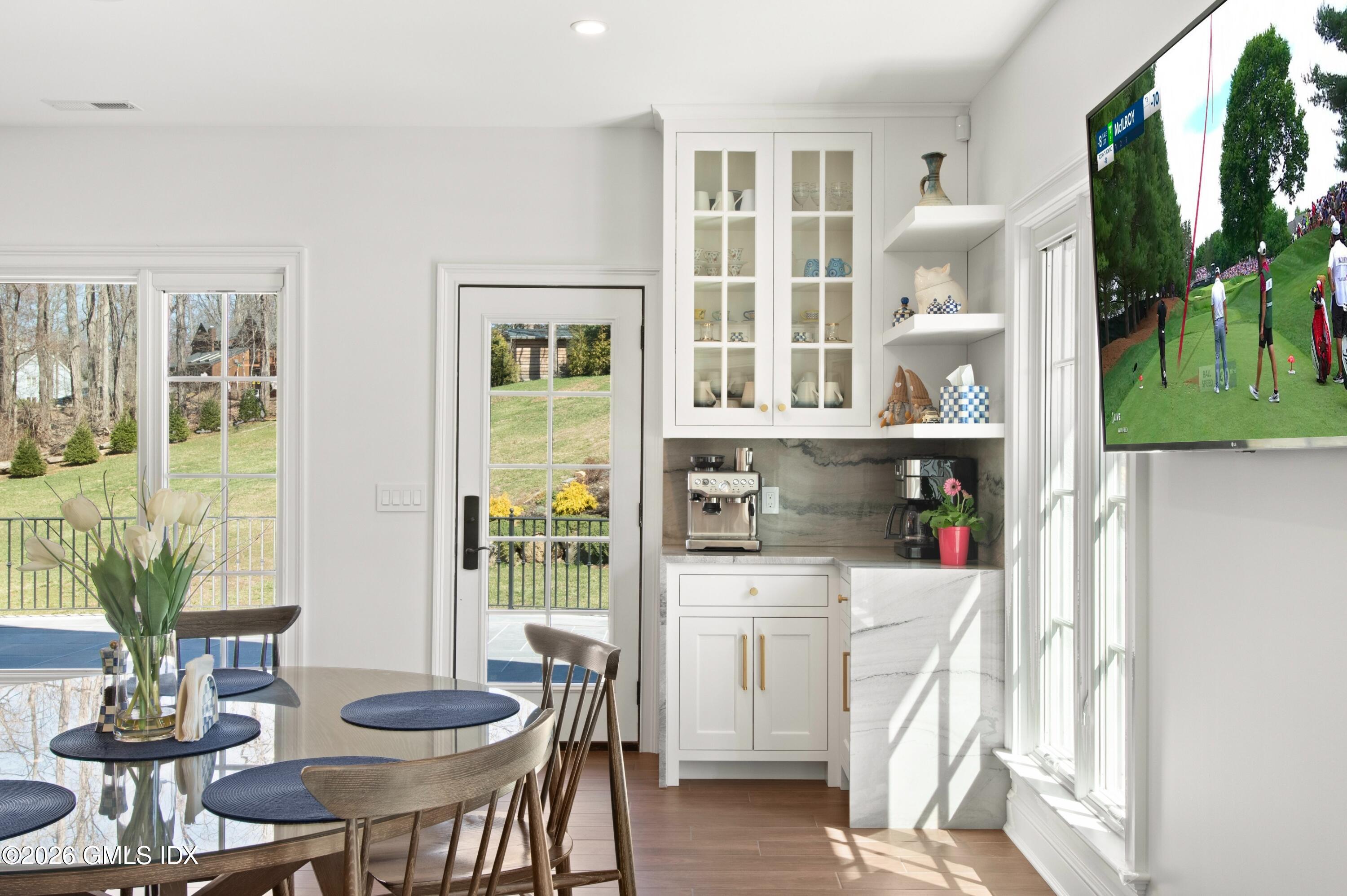 6 Carpenters Brook Road Greenwich, CT 06831 - Photo 25 of 71 6.34 Breakfast Nook
