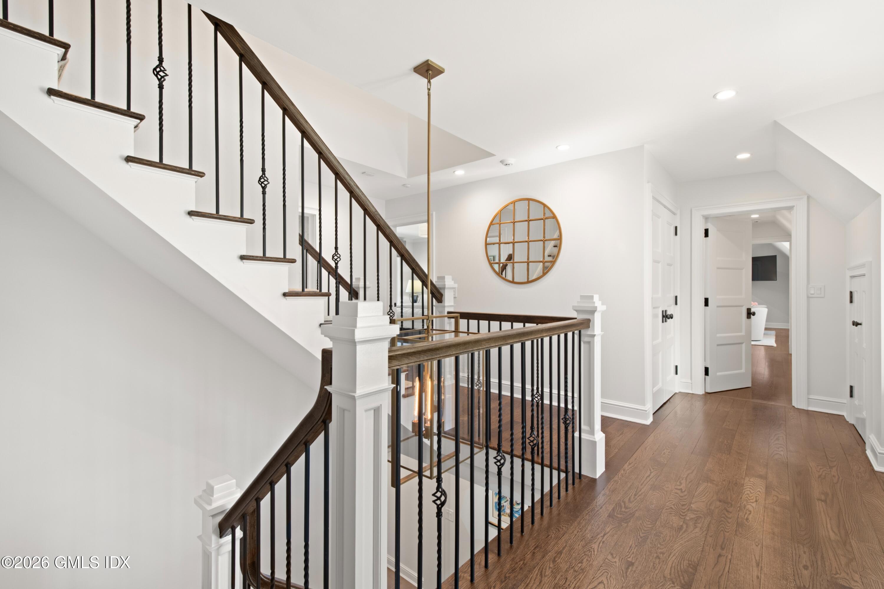 6 Carpenters Brook Road Greenwich, CT 06831 - Photo 31 of 71 10.15 Second Level Landing (2)