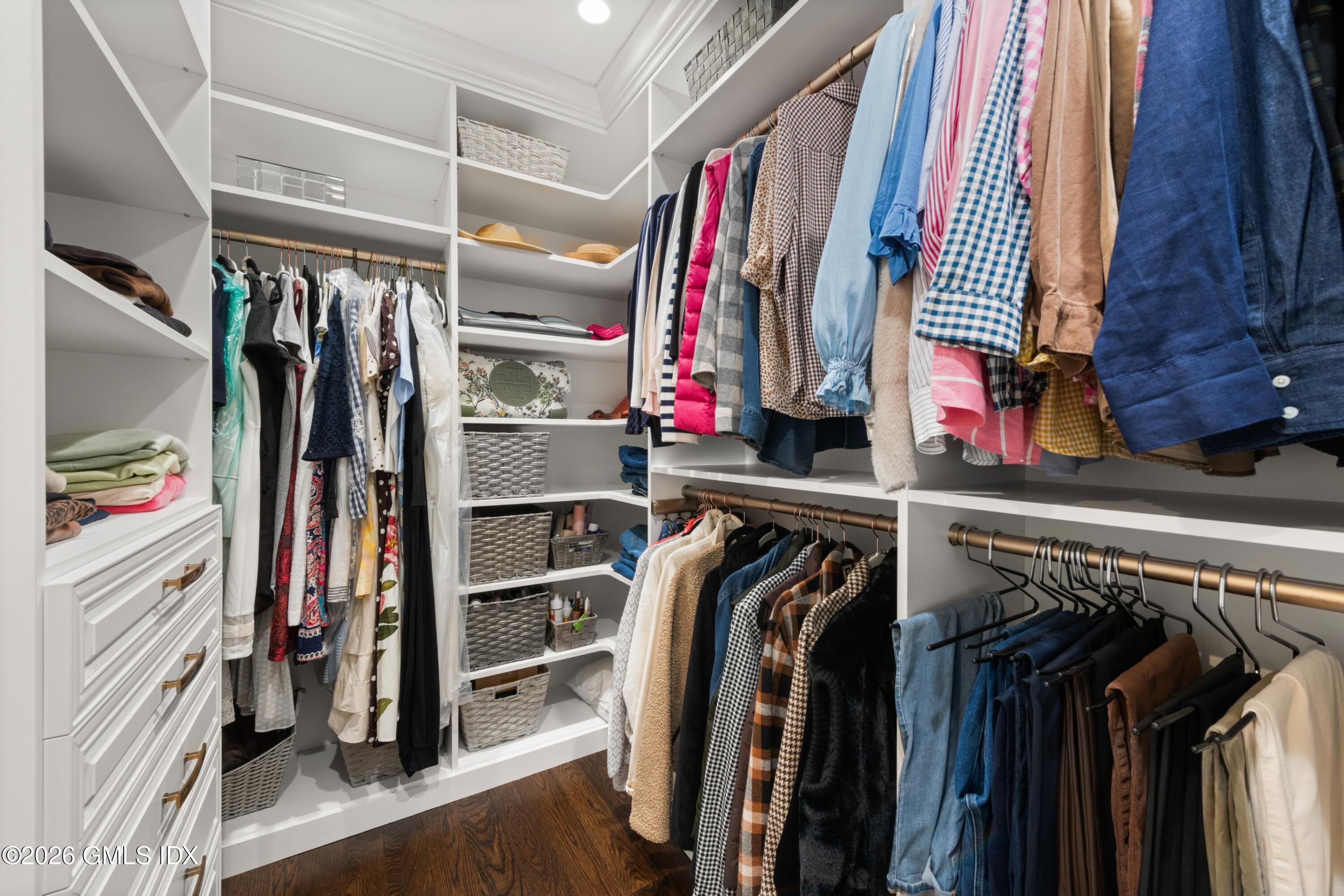 6 Carpenters Brook Road Greenwich, CT 06831 - Photo 38 of 71 11.34 Primary Closet