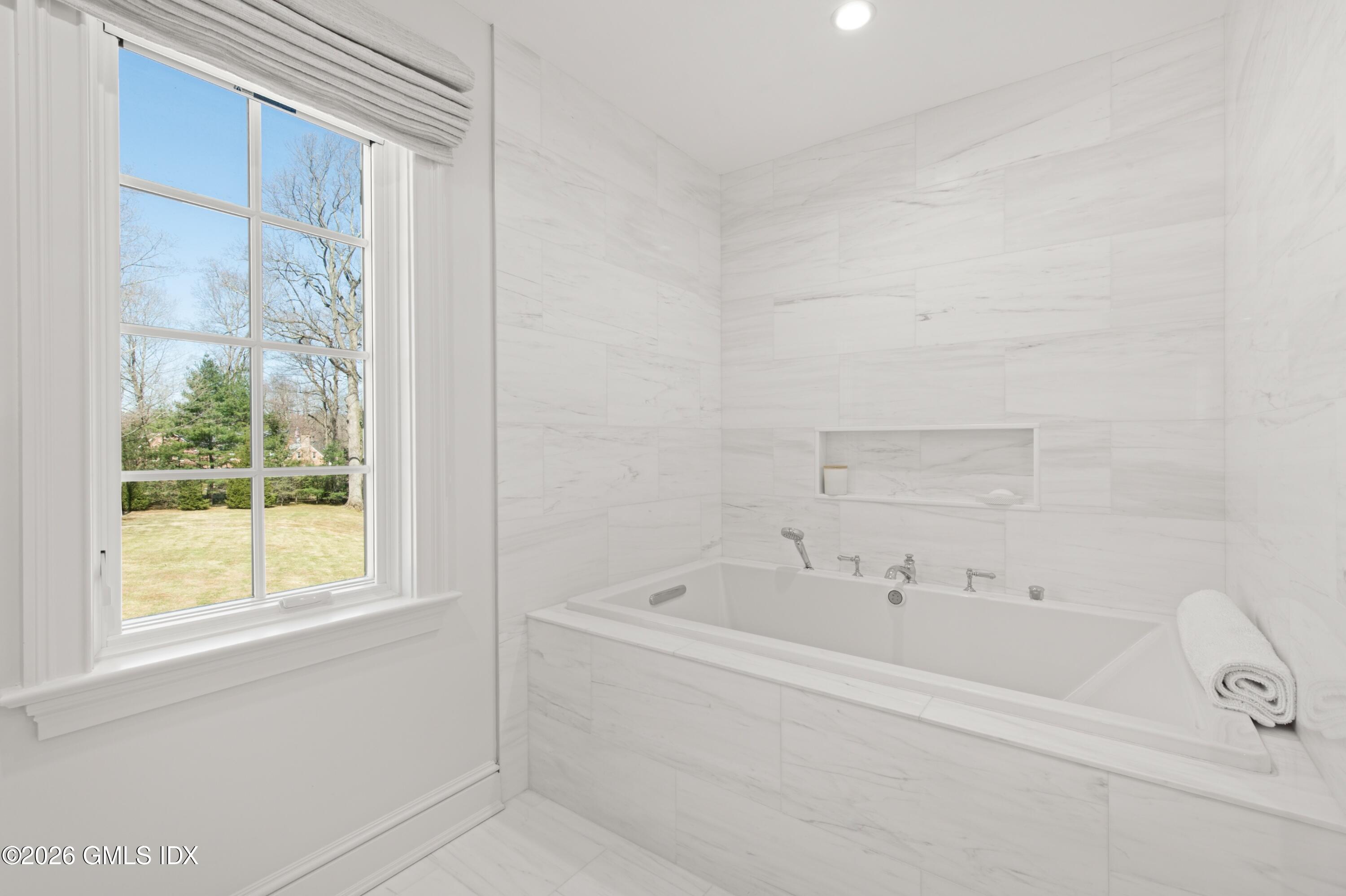 6 Carpenters Brook Road Greenwich, CT 06831 - Photo 40 of 71 11.49 Primary Bath (4)