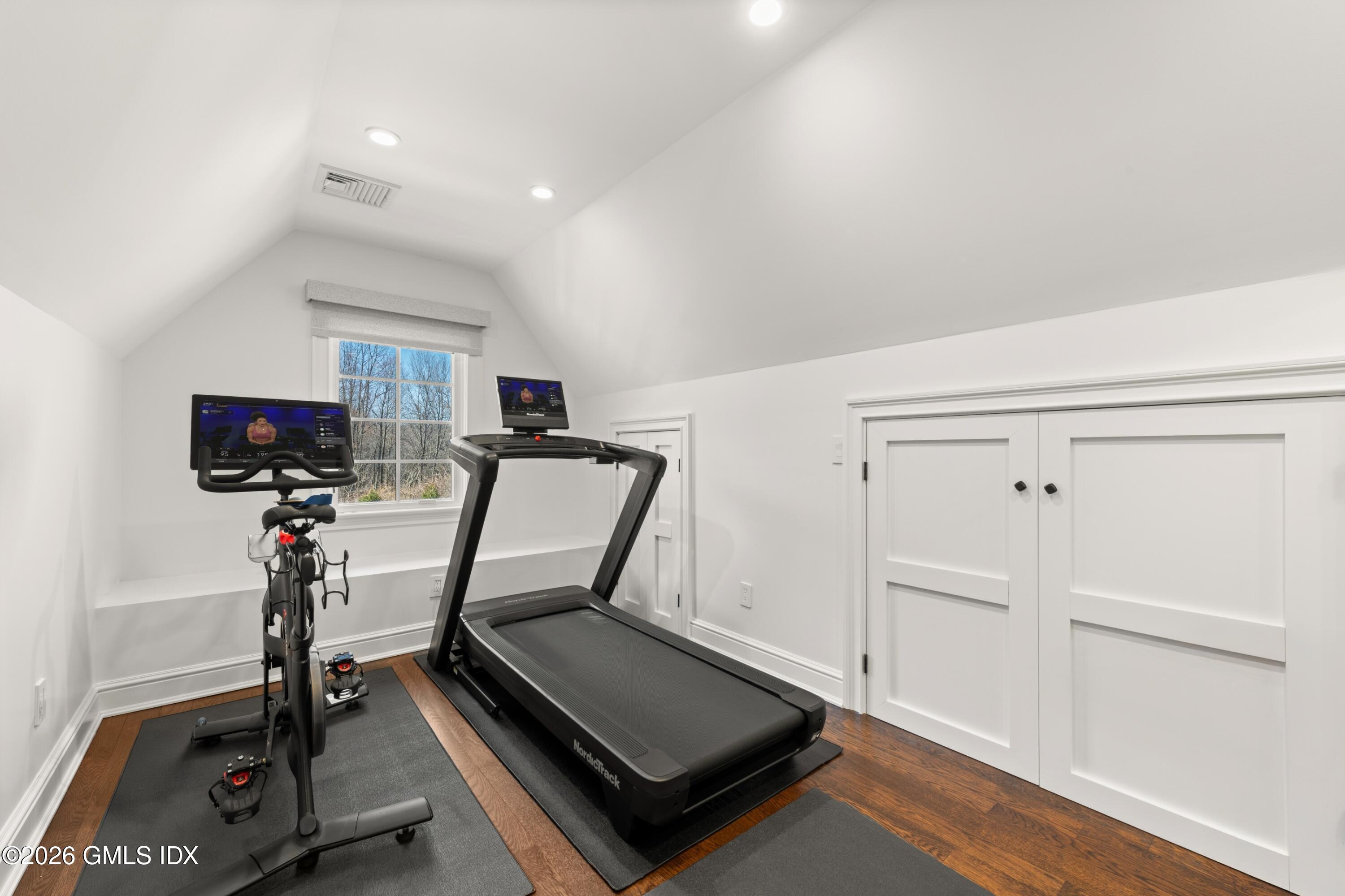 6 Carpenters Brook Road Greenwich, CT 06831 - Photo 50 of 71 13.25 Excersize