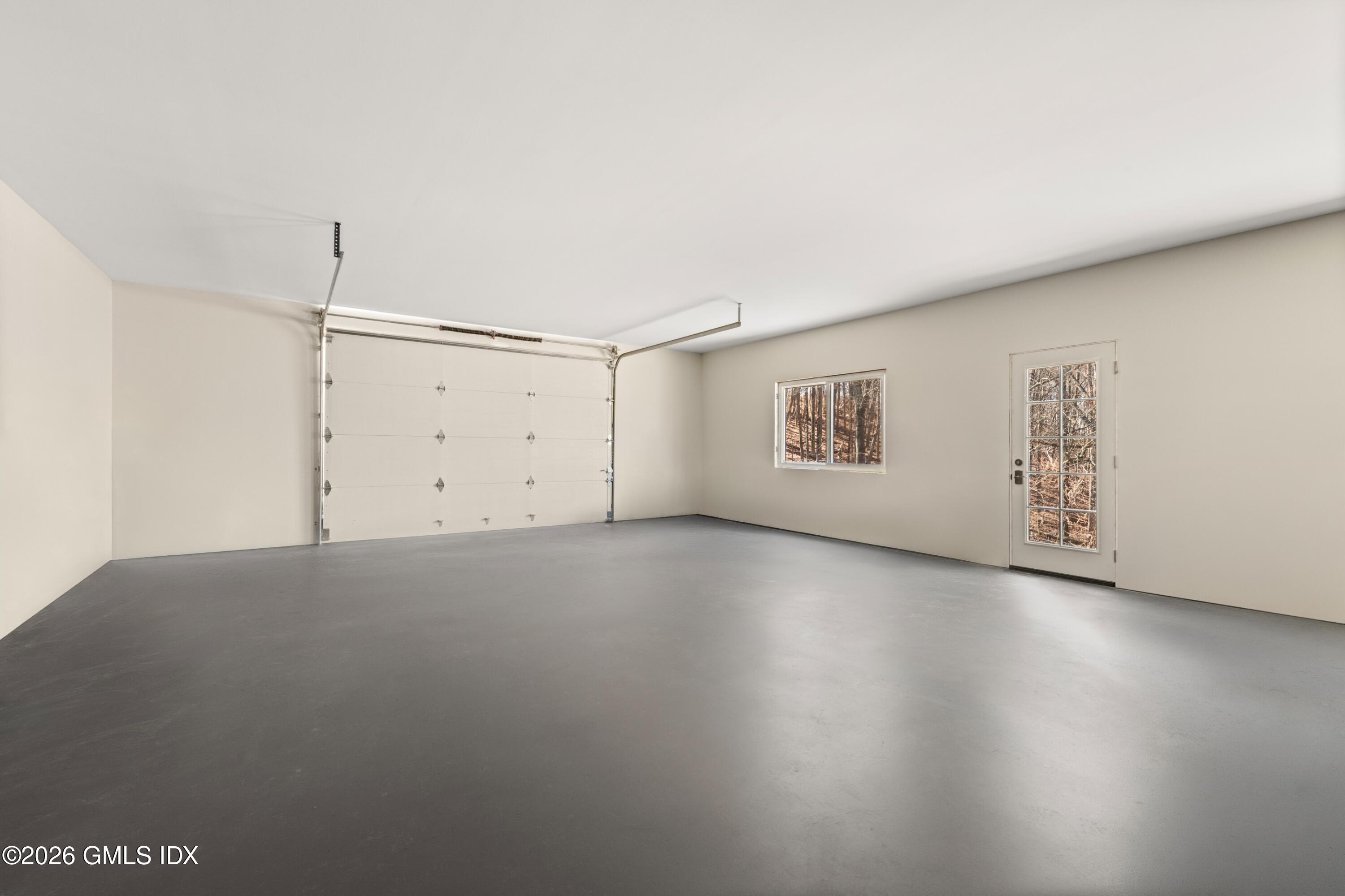 6 Carpenters Brook Road Greenwich, CT 06831 - Photo 52 of 71 13.55 Garage