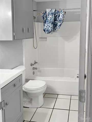 an empty room with closet