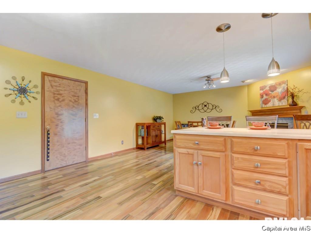 4404 Pickfair Road Springfield, IL 62703 - Photo 8 of 24