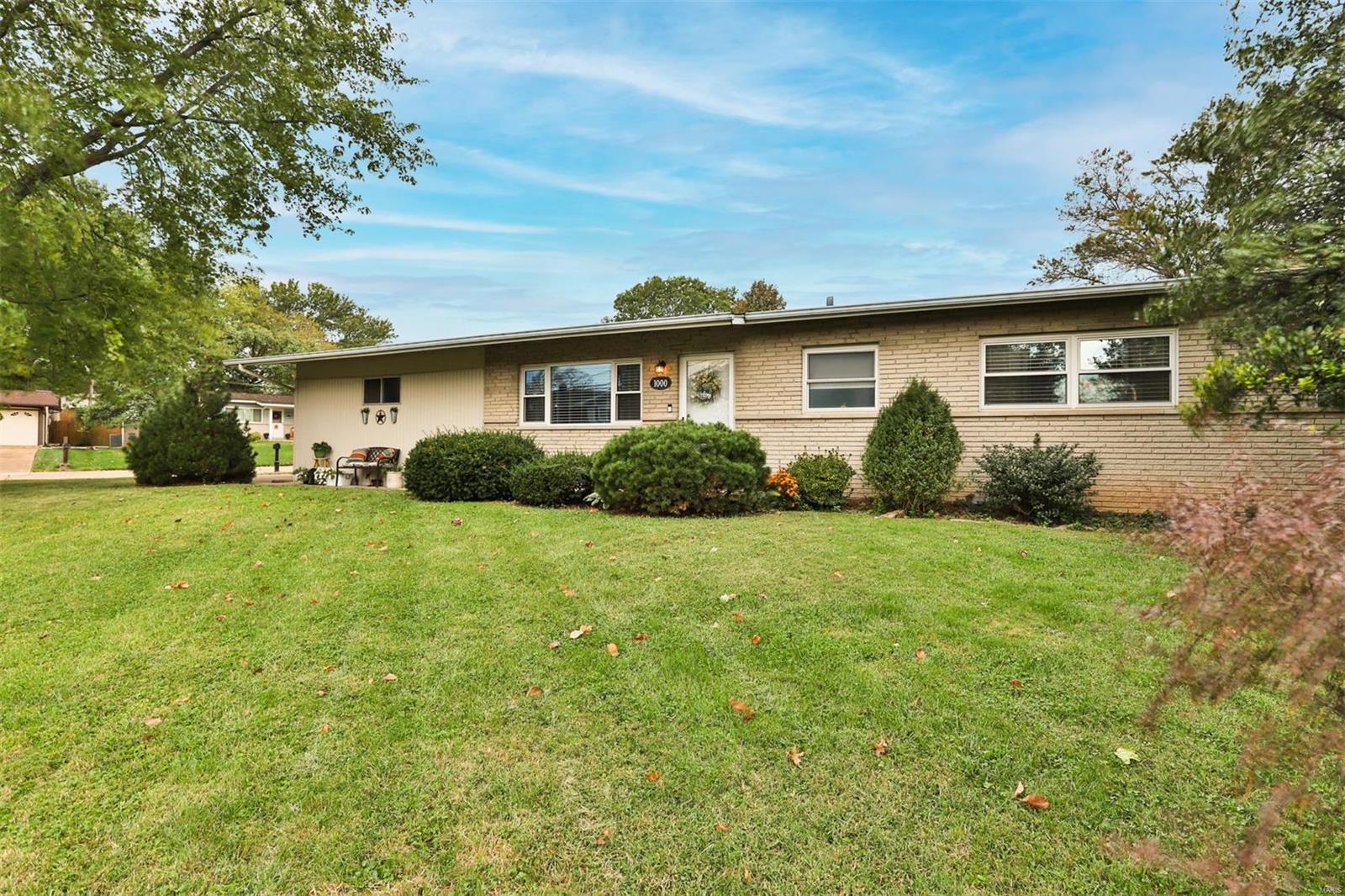 1000 Buckley Road St. Louis, MO 63125 - Photo 1 of 44 Gallery Image 1