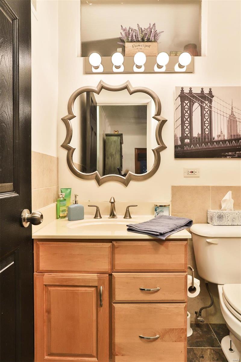 1000 Buckley Road St. Louis, MO 63125 - Photo 24 of 44 Gallery Image 24