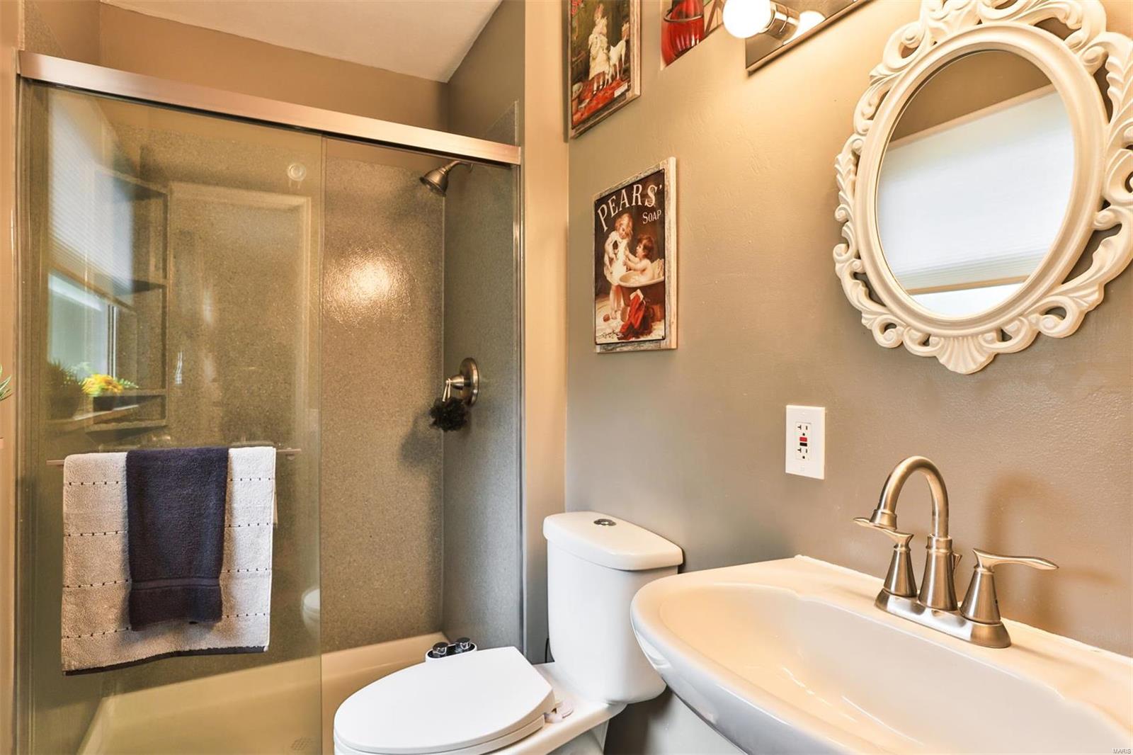 1000 Buckley Road St. Louis, MO 63125 - Photo 30 of 44 Gallery Image 30