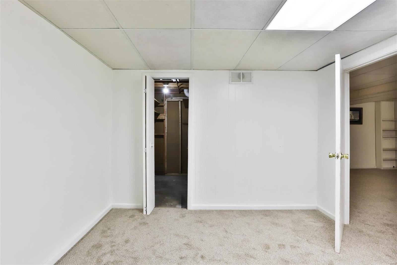 1000 Buckley Road St. Louis, MO 63125 - Photo 37 of 44 Gallery Image 37