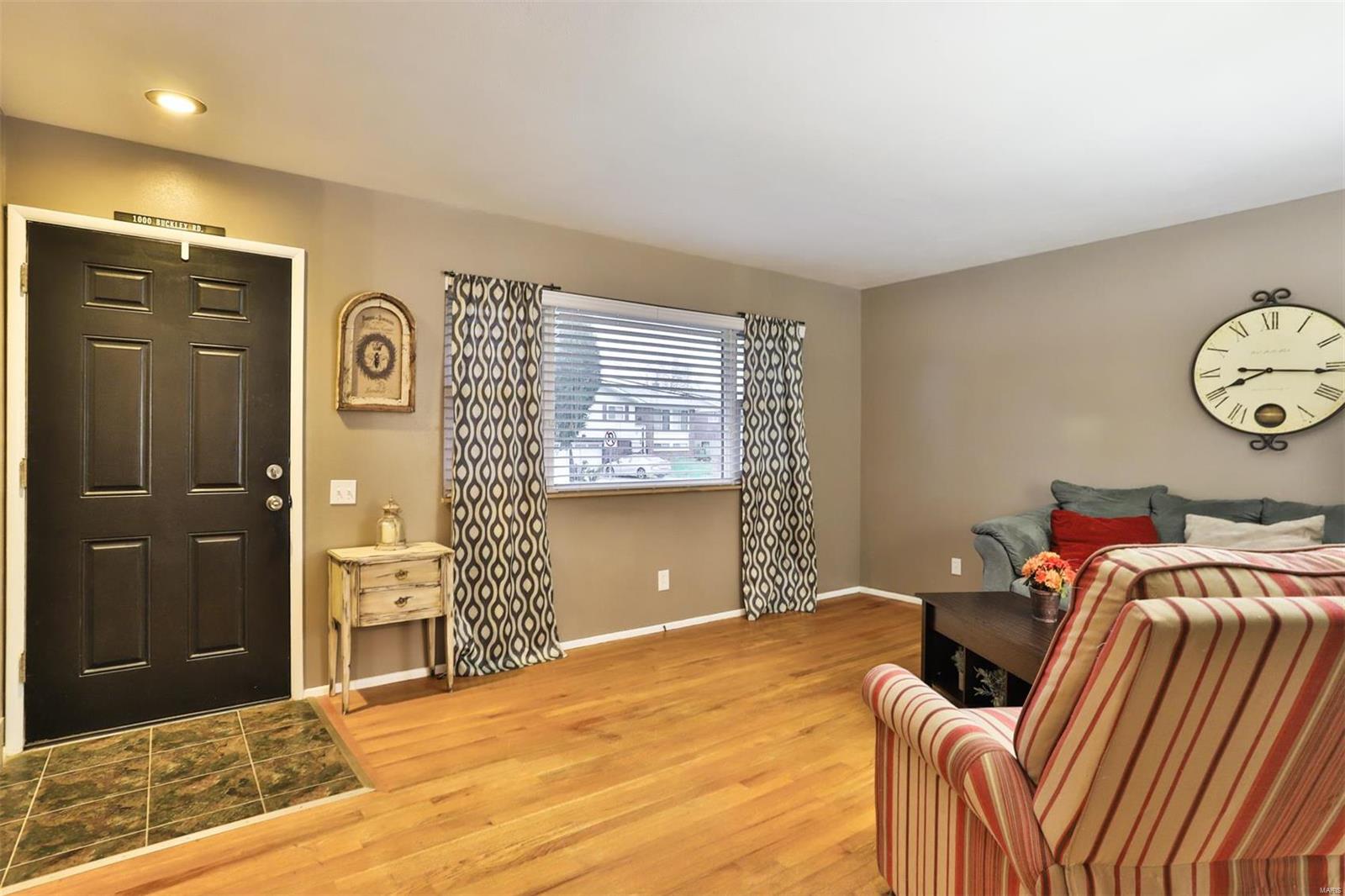 1000 Buckley Road St. Louis, MO 63125 - Photo 8 of 44 Gallery Image 8