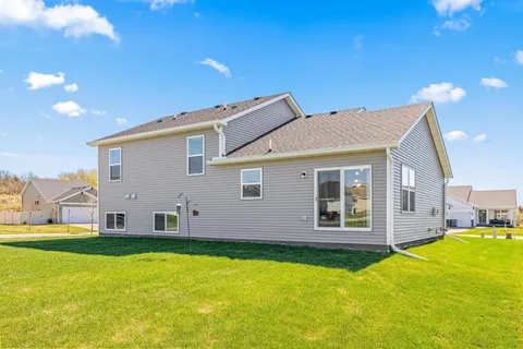 $450,000 | 1137 Meadow Lane, Waconia, MN 55387