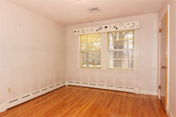 16 Oldham Road Arlington, MA 02474 - Photo 7 of 9