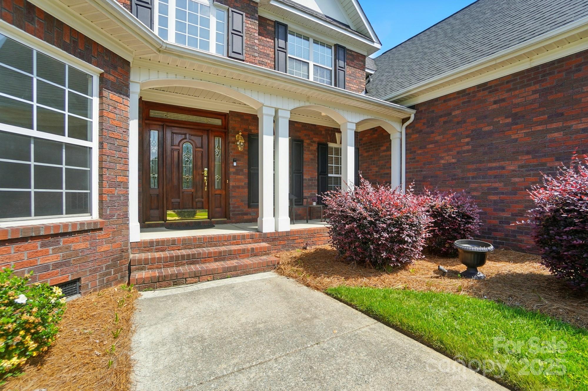 201 Limerick Drive Matthews, NC 28104 - Photo 2 of 34 a view of a house with a yard