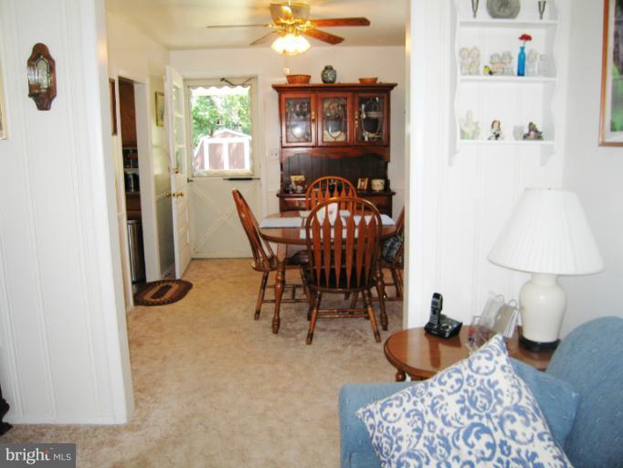 729 Templecliff Road Pikesville, MD 21208 - Photo 26 of 30 Living Room