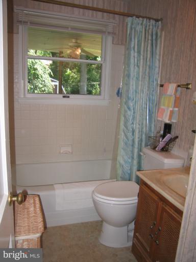 729 Templecliff Road Pikesville, MD 21208 - Photo 10 of 30 Bath