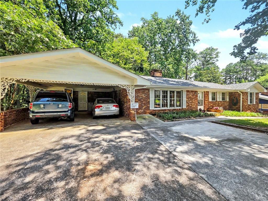 621 Rays Road Stone Mountain, GA 30083 - Photo 2 of 34