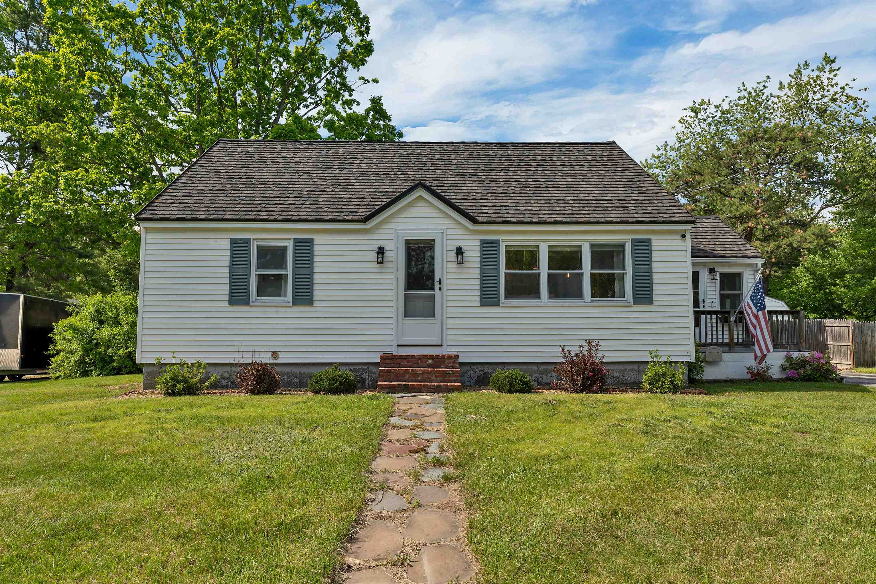 20 Cherry Street Concord, NH 03301 - Photo 1 of 48